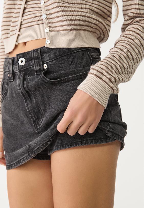 Mini short skirt